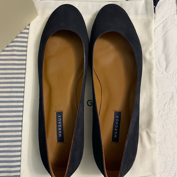 New In Box Margaux Classic Flat, Midnight Navy Suede, 43W / 12W - Picture 6 of 6